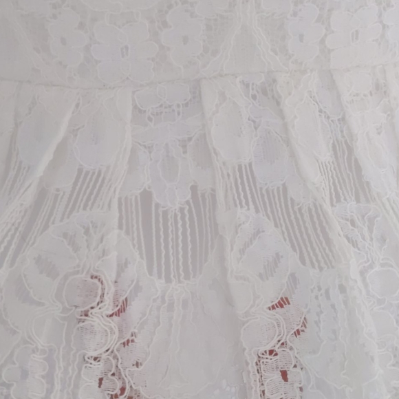 Beautiful White Lace Dress size Large - Picture 8 of 8